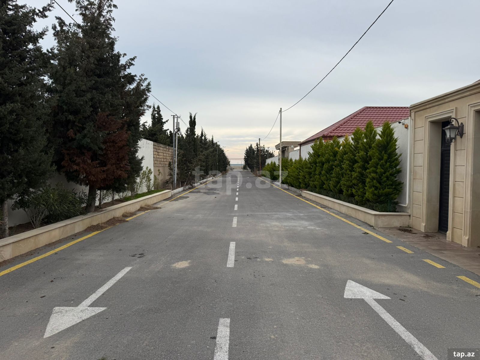 Torpaq satılır, Şüvəlan, Bakı
