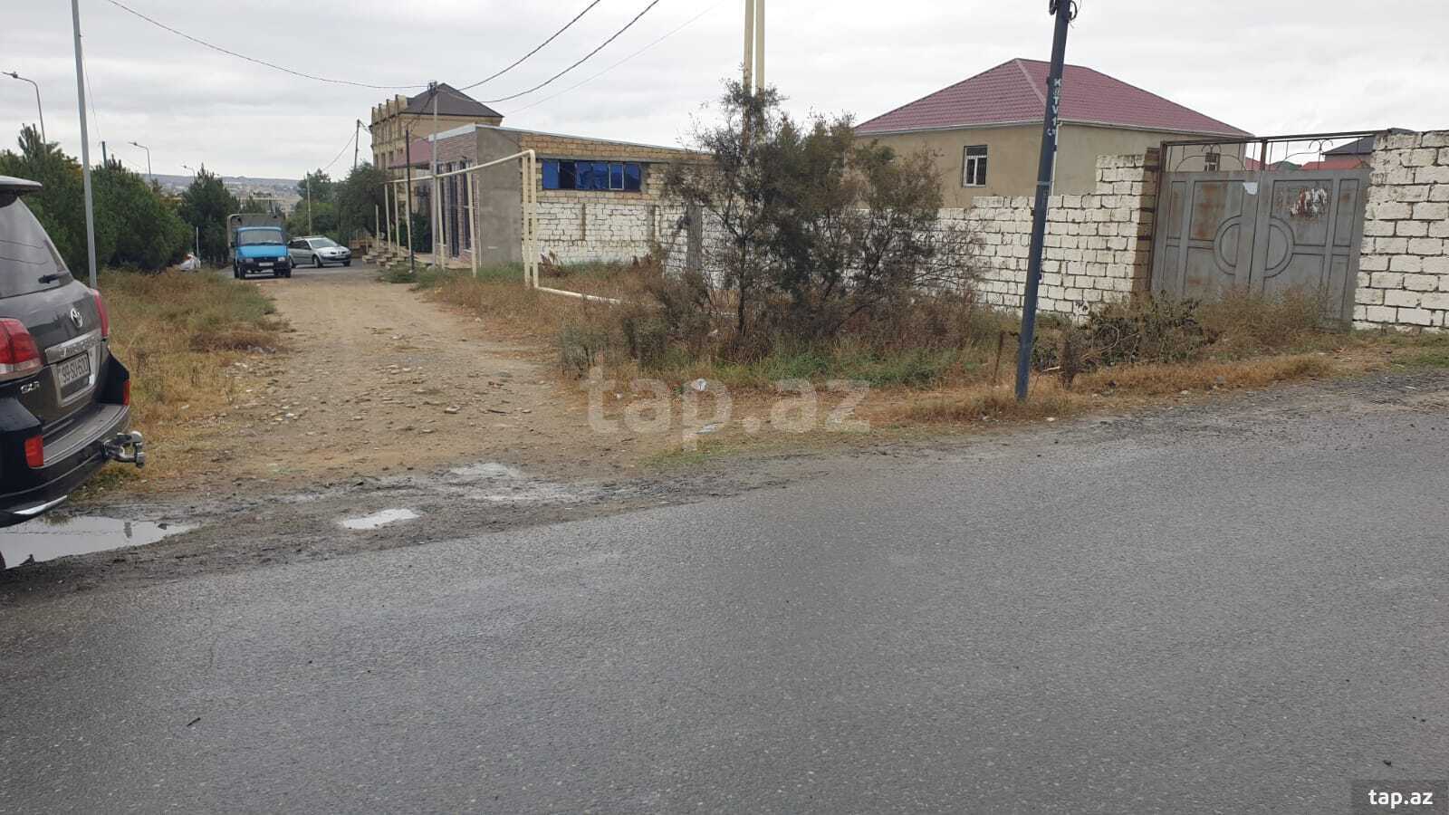 35 sot torpaq sahəsi, Saray qəs.