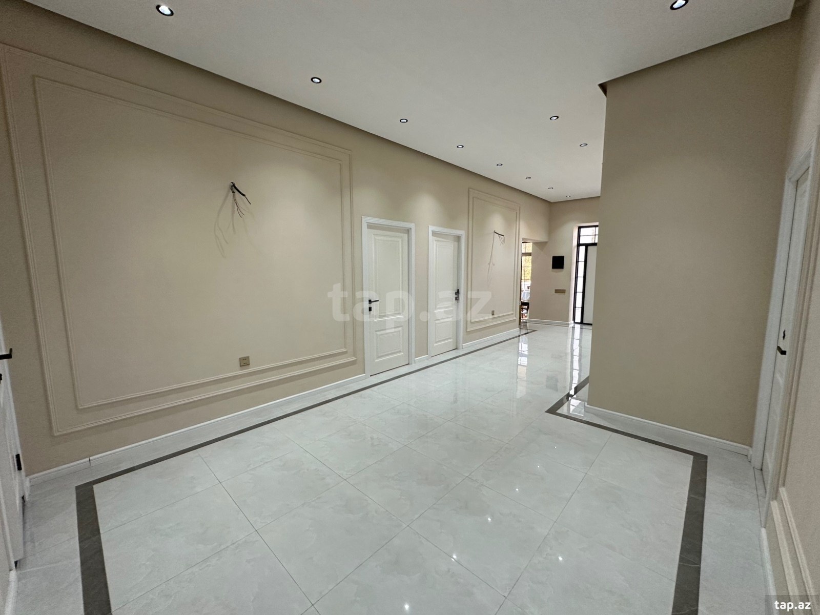 Villa, Novxanı qəs. (8)