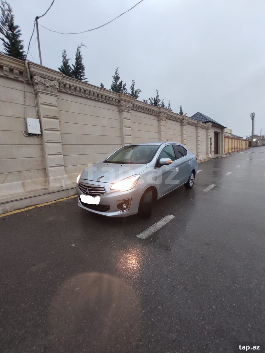 Mitsubishi Attrage, 2015 il (2)
