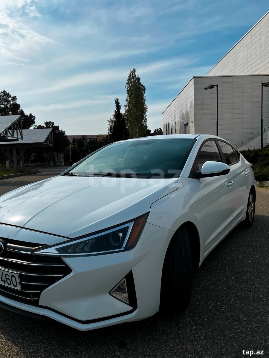Hyundai Elantra, 2019 il (7)