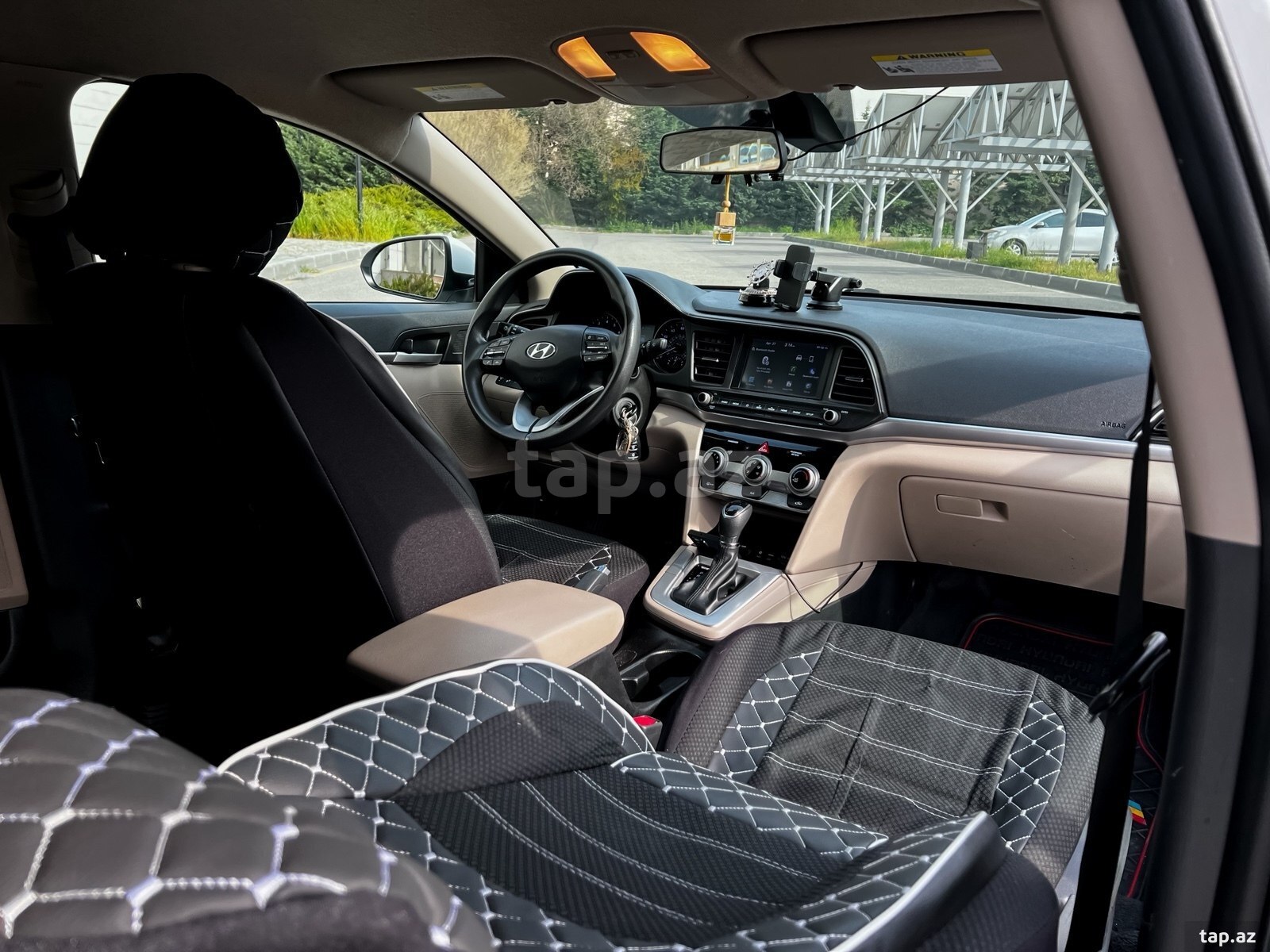 Hyundai Elantra, 2019 il (12)