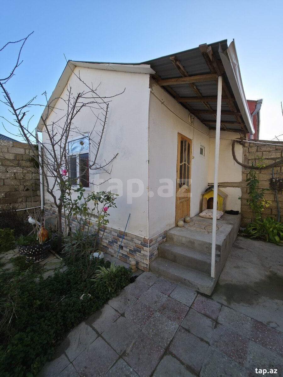 Həyət evi, Binə qəs. (17)