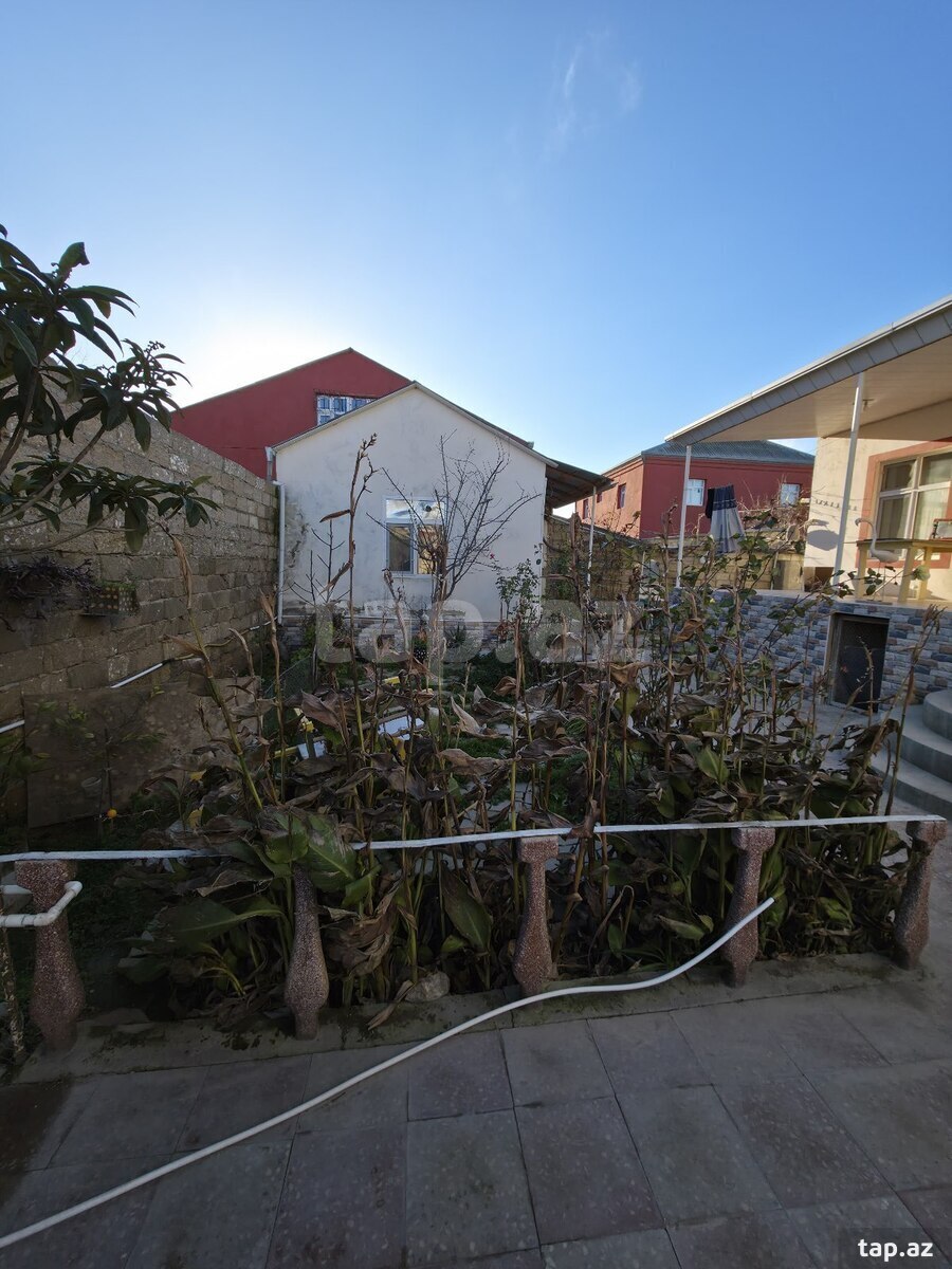 Həyət evi, Binə qəs. (22)