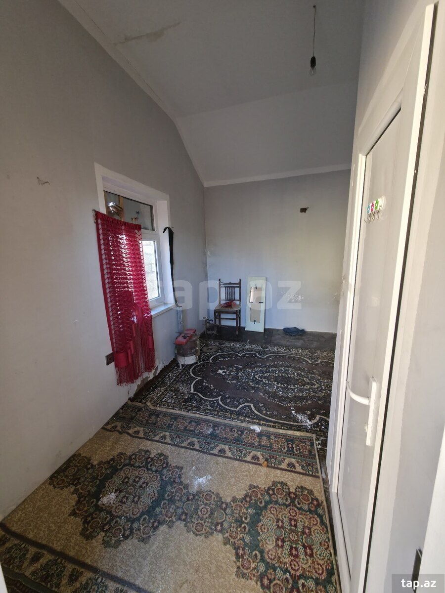 Həyət evi, Binə qəs. (28)