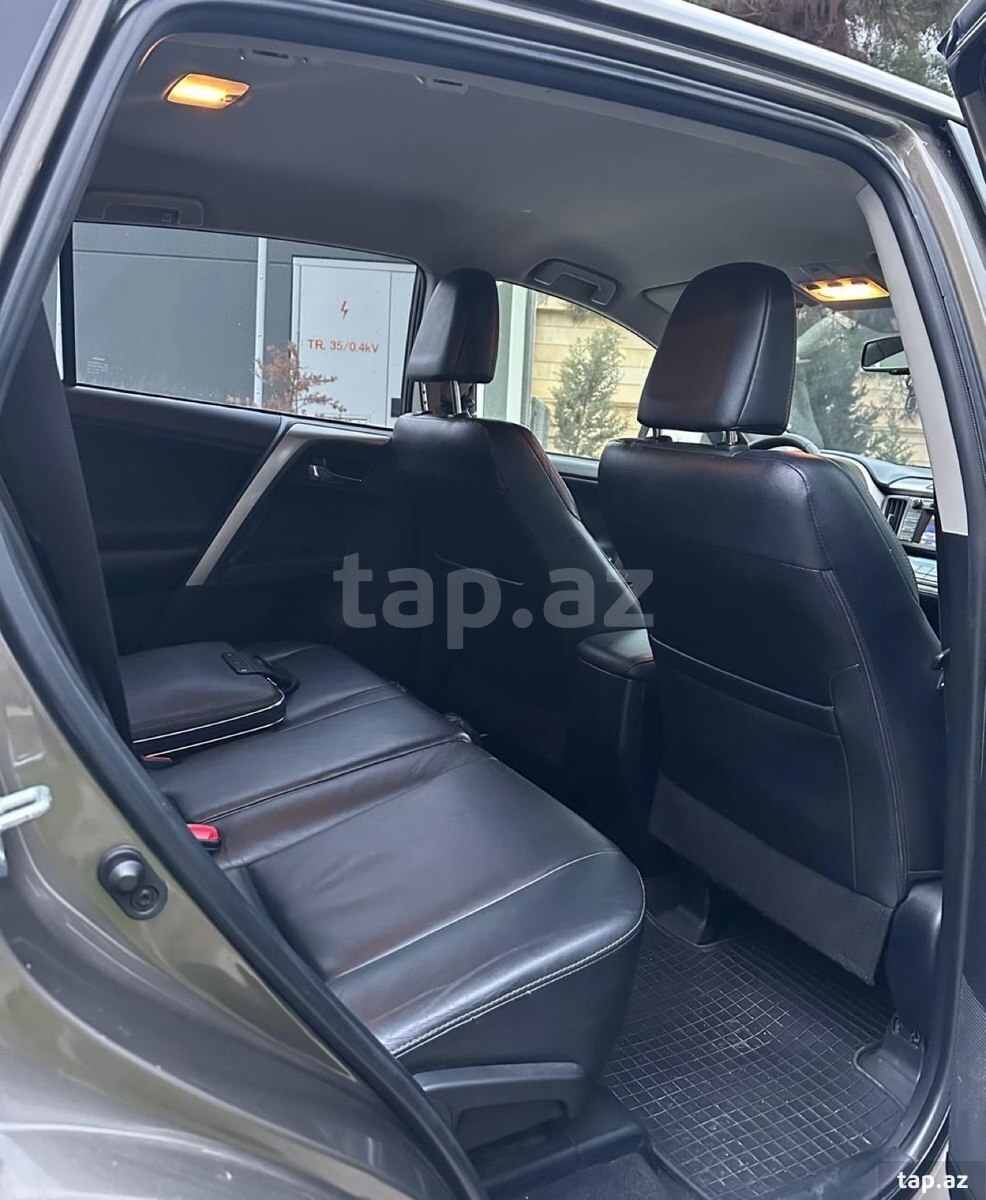 Toyota RAV 4, 2015 il (7)