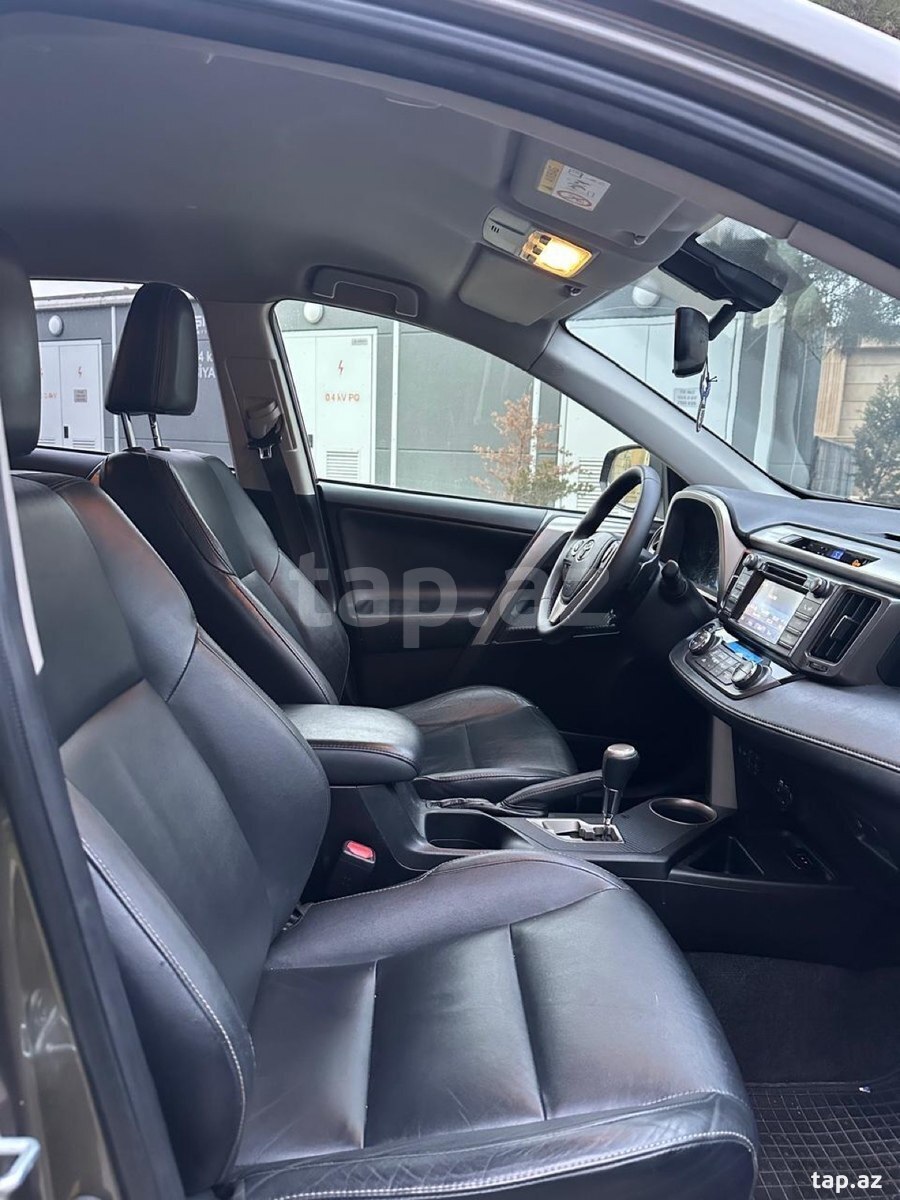 Toyota RAV 4, 2015 il (6)