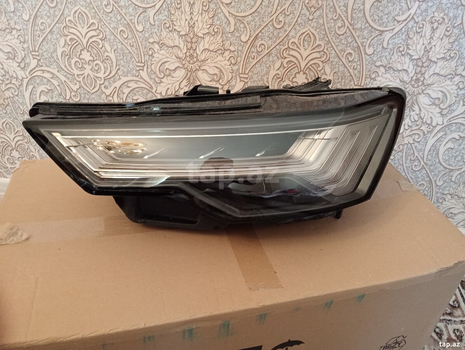 Audi A6 farası