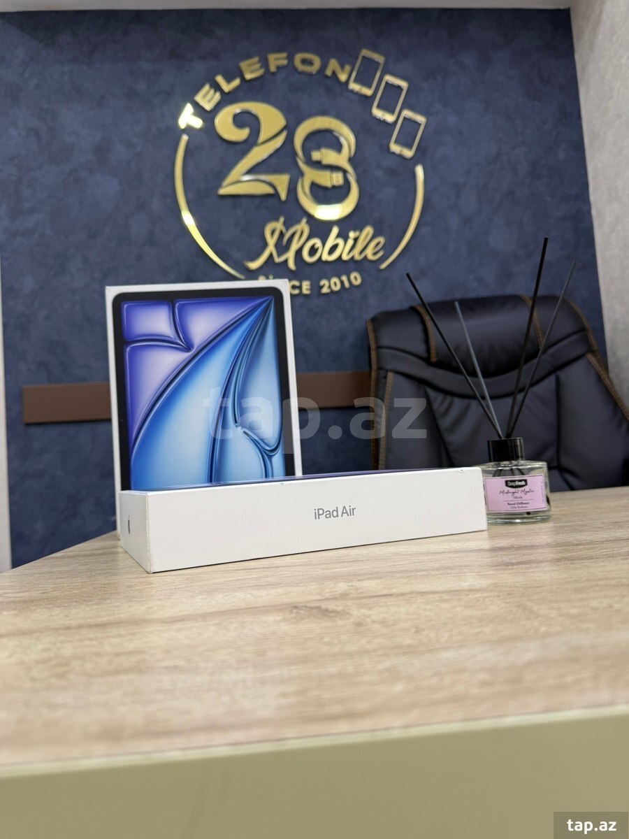 Apple iPad Air 11-inch M4 128GB (2)