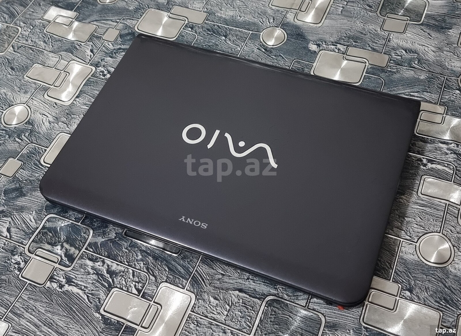 Noutbuk Sony Vaio (2)
