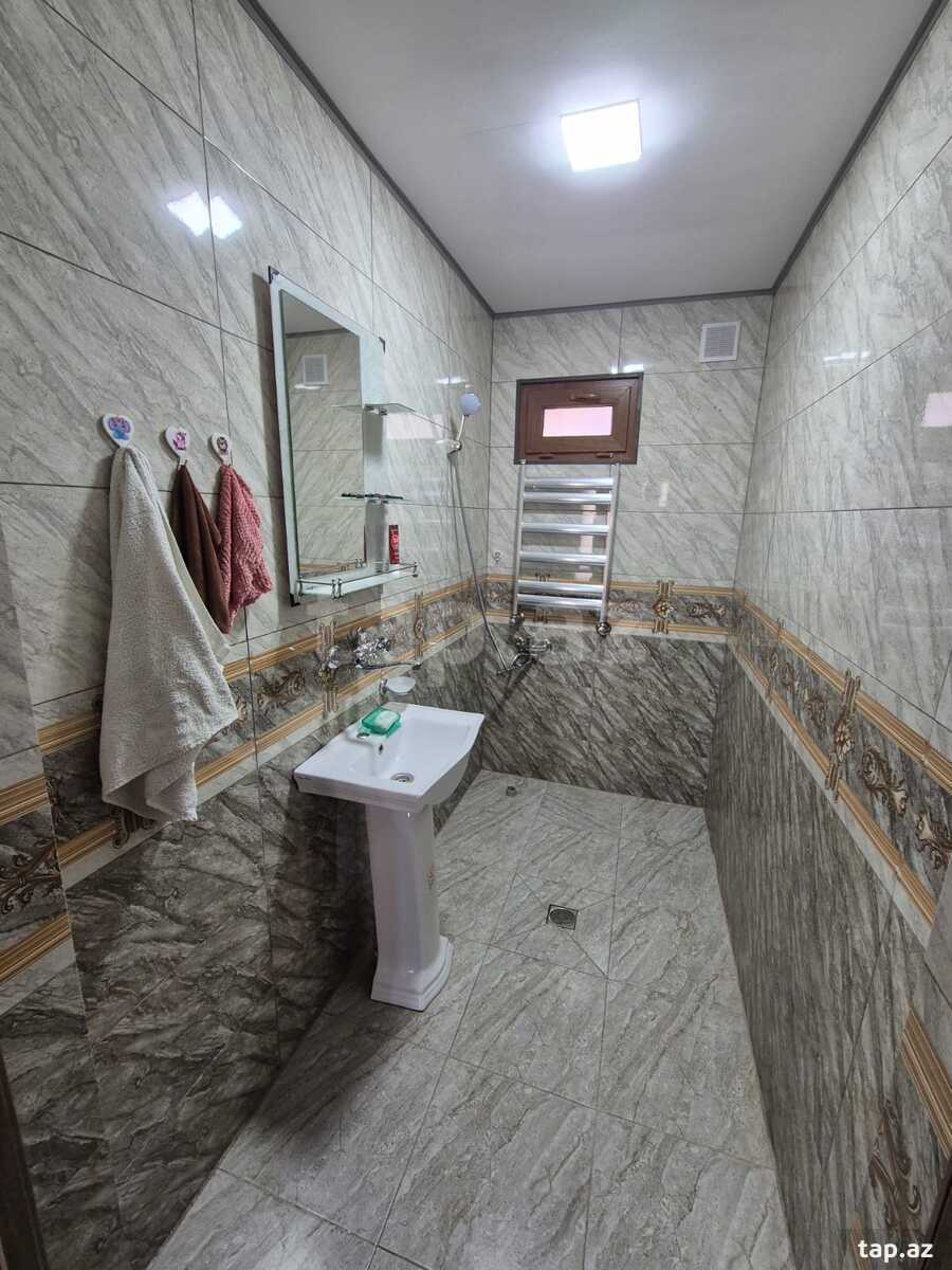 Həyət evi kirayə verilir, Novxanı qəs. (34)