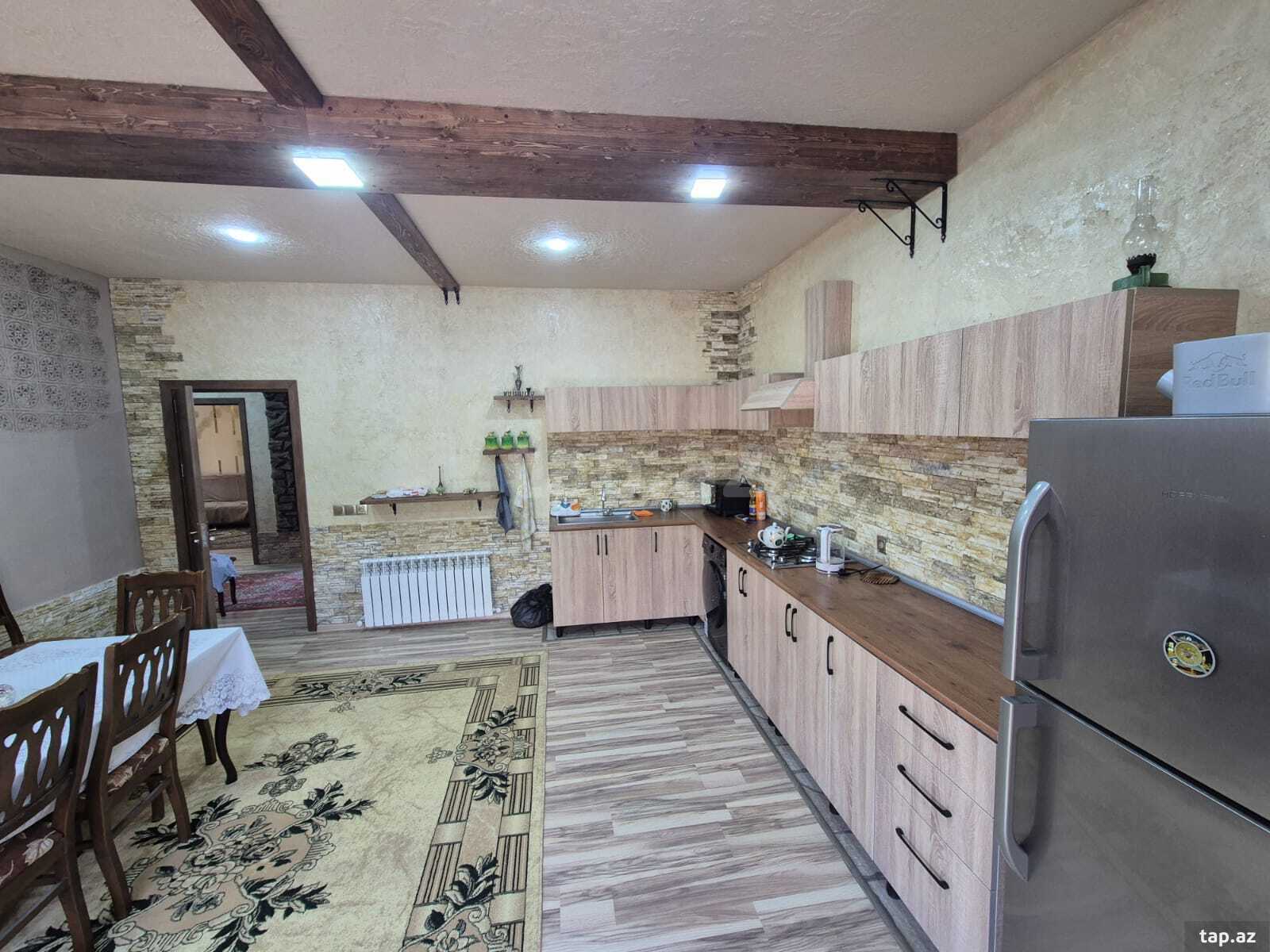 Həyət evi kirayə verilir, Novxanı qəs. (33)