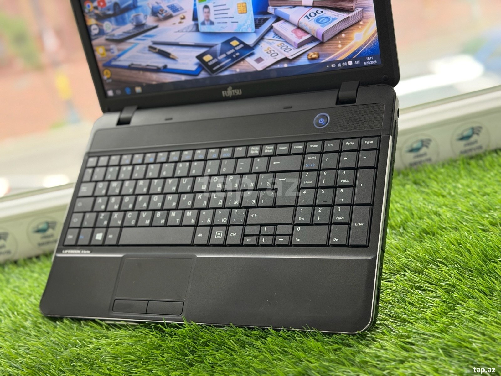 Noutbuk Fujitsu (3)