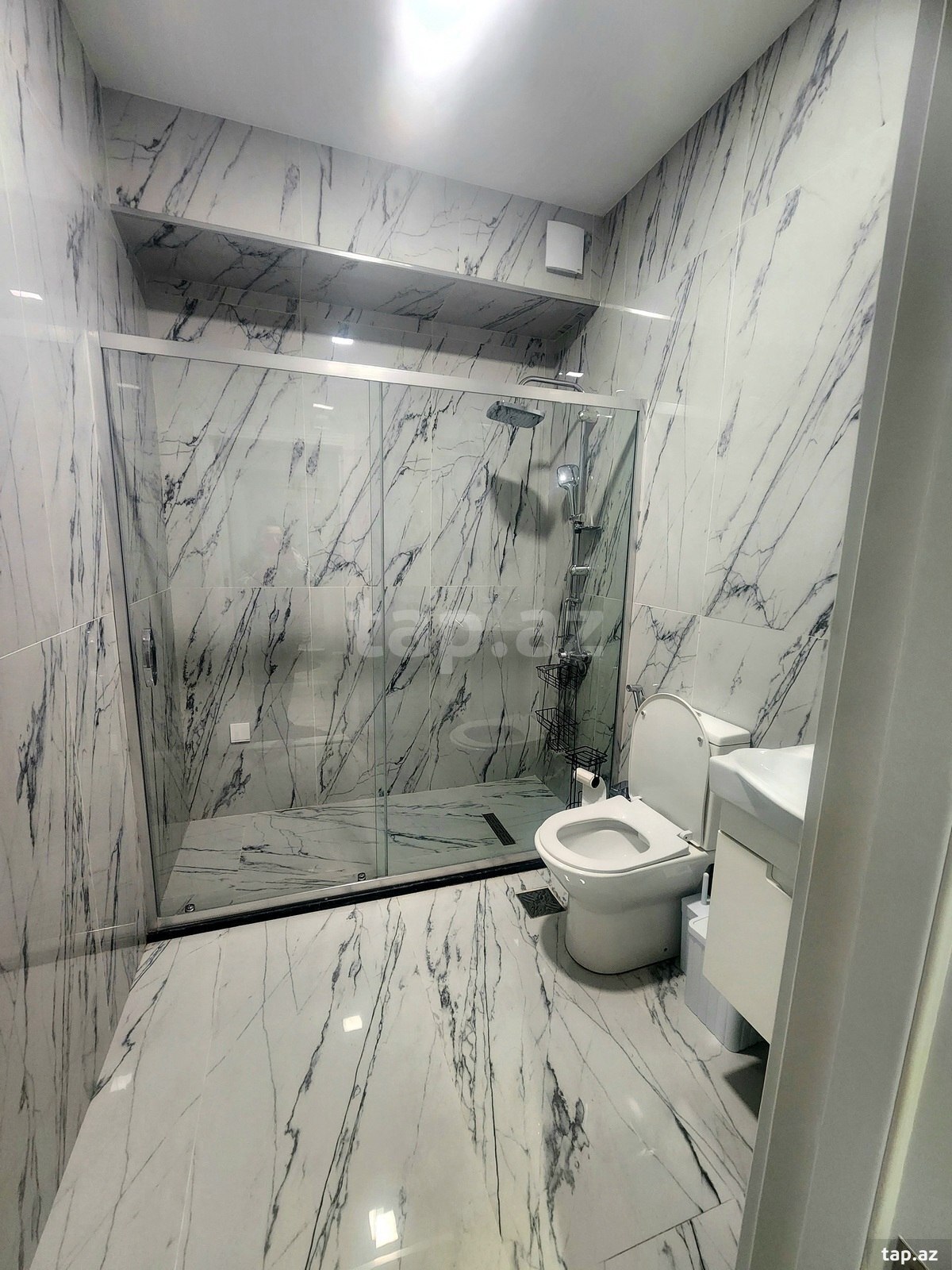 2-otaqlı yeni tikili kirayə verilir, Yeni Yasamal r., 85 m²
