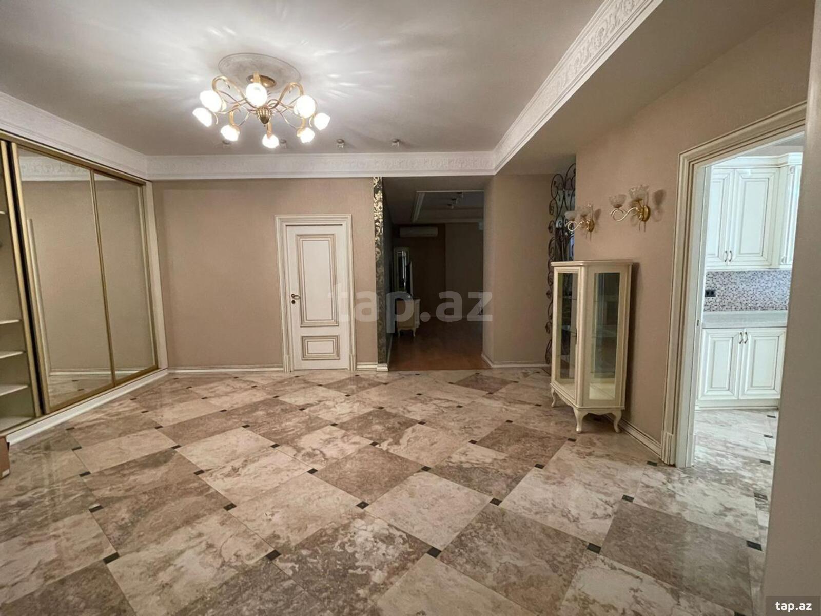 4-otaqlı yeni tikili, Bülbül pr., 232 m²