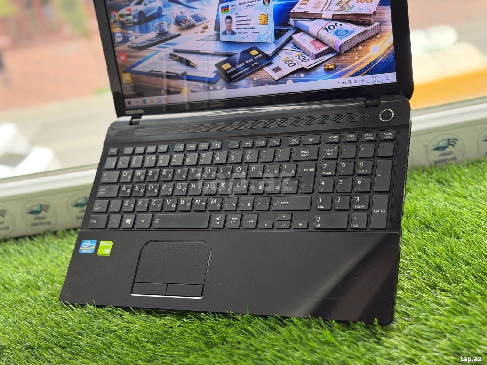 Noutbuk Toshiba  (4)