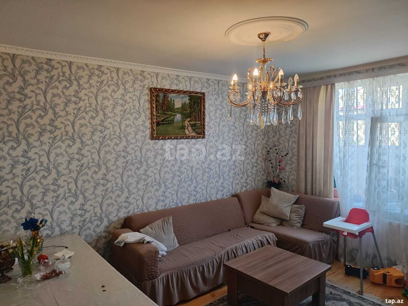 Həyət evi, Saray qəs. (2)