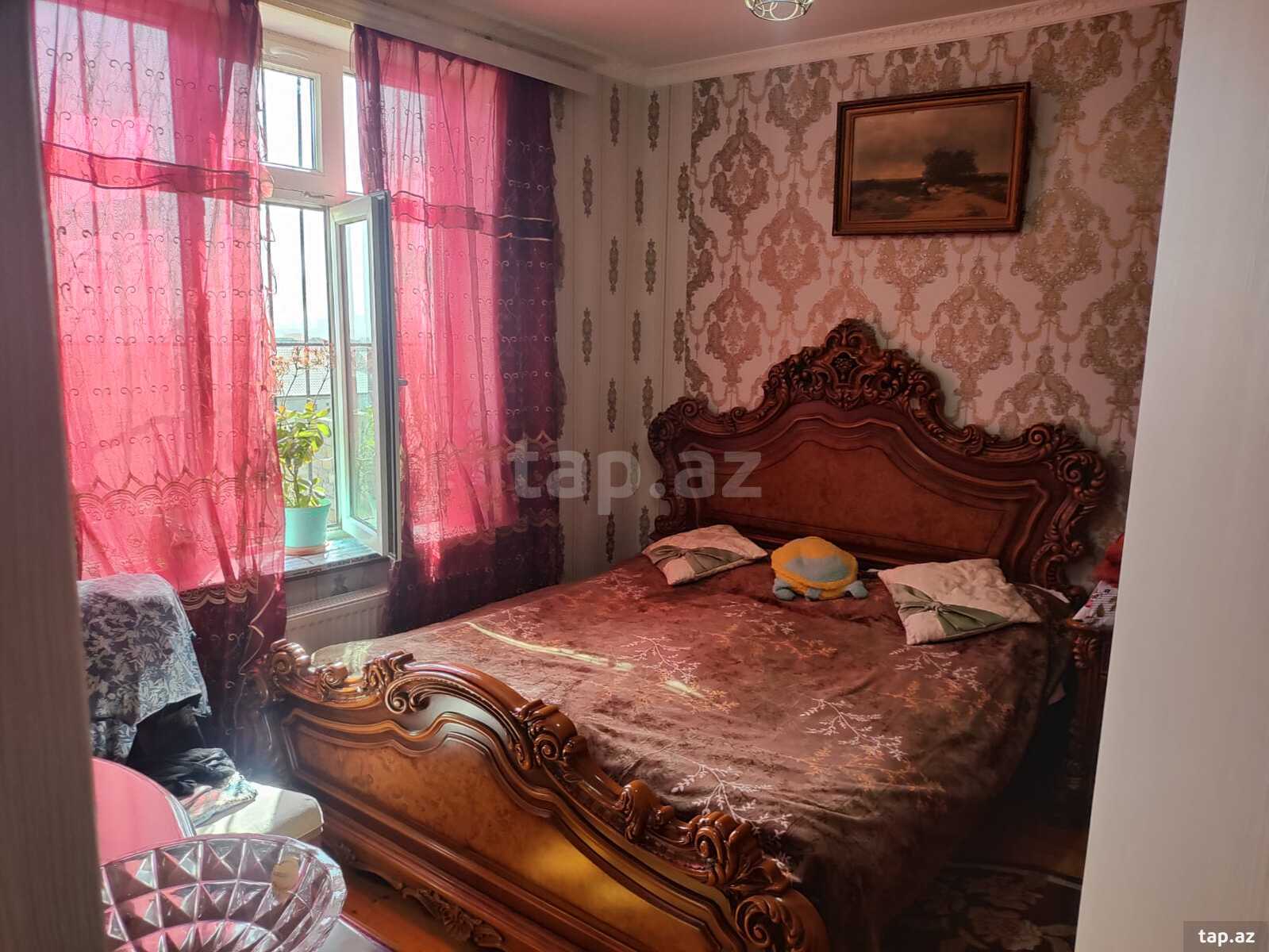 Həyət evi, Saray qəs. (5)