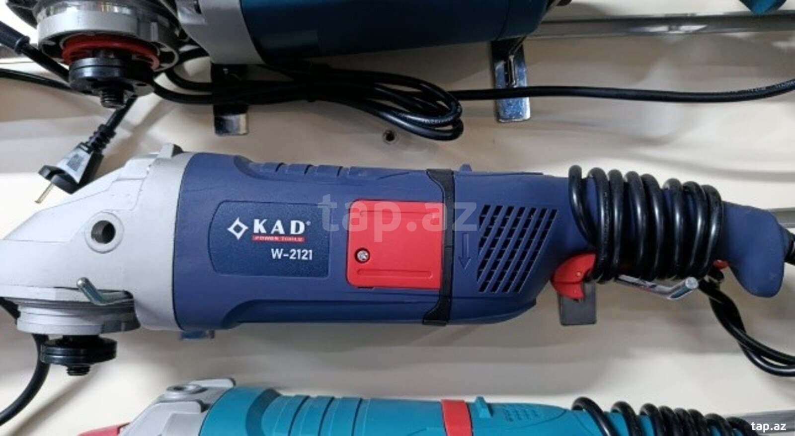 Laqunda KAD — 1