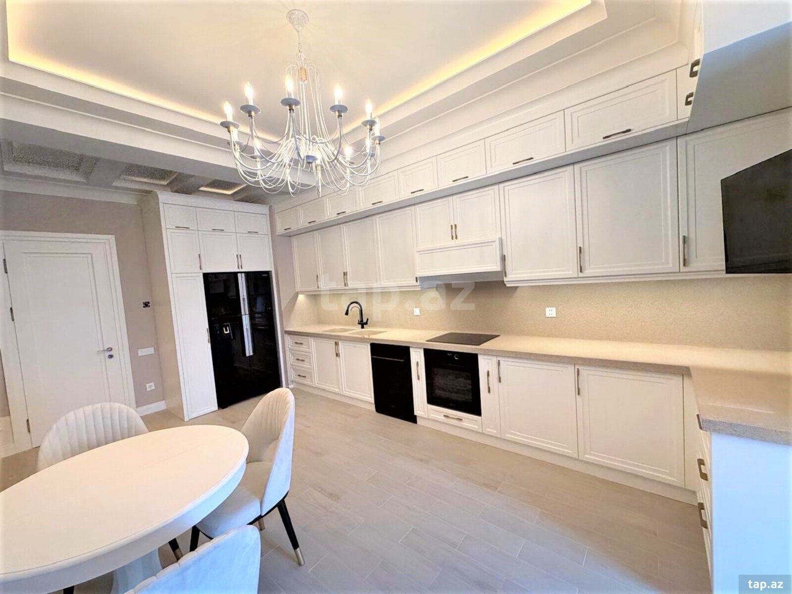 4-otaqlı yeni tikili kirayə verilir, Mərkəzi Bulvar küç., 220 m² (21)