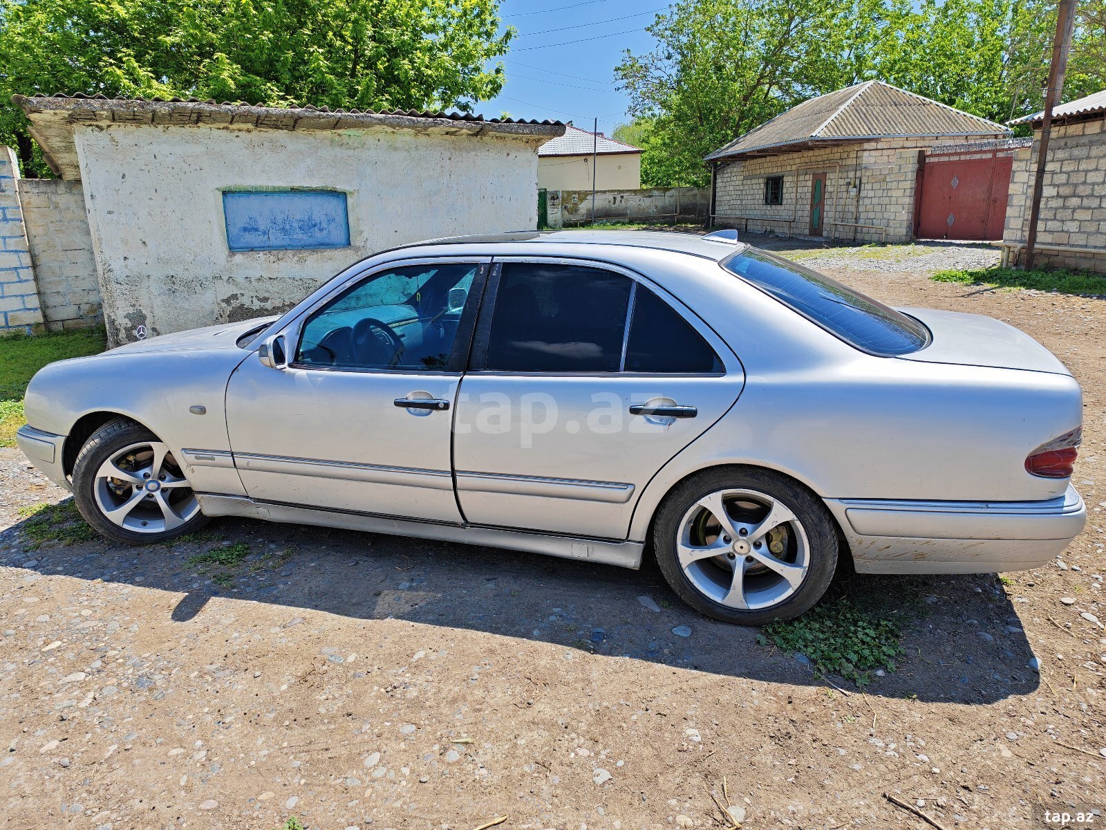 Mercedes E 320, 1996 il (4)