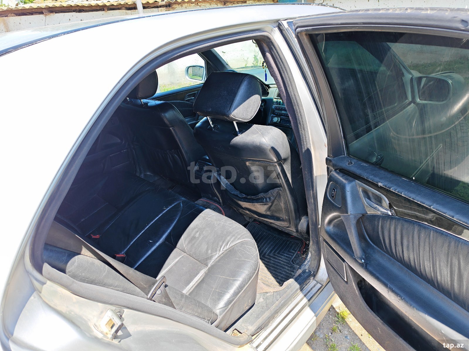 Mercedes E 320, 1996 il (5)