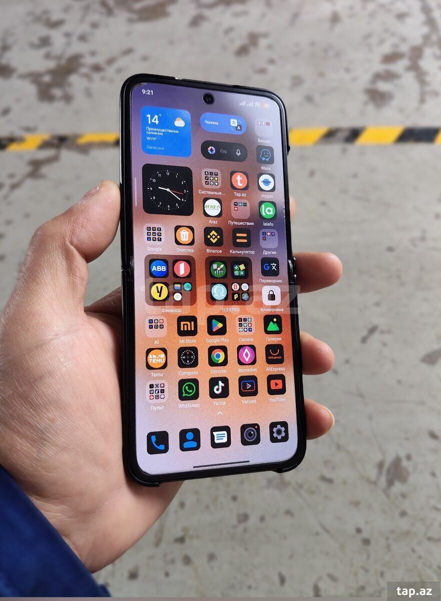 Xiaomi MIX Flip Black 512GB/12GB (2)