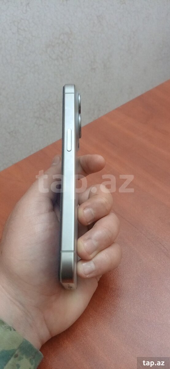 Apple iPhone 15 Pro Natural Titanium 256GB/8GB (4)