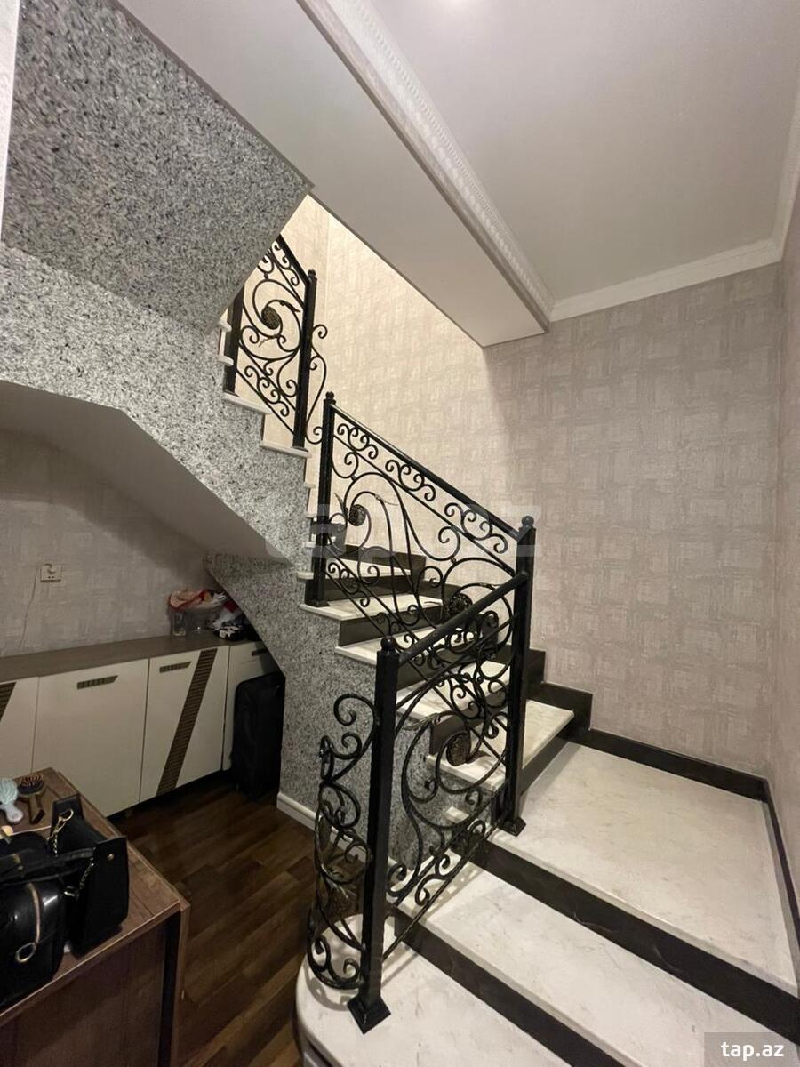4-otaqlı yeni tikili, 8 Noyabr pr., 137 m²