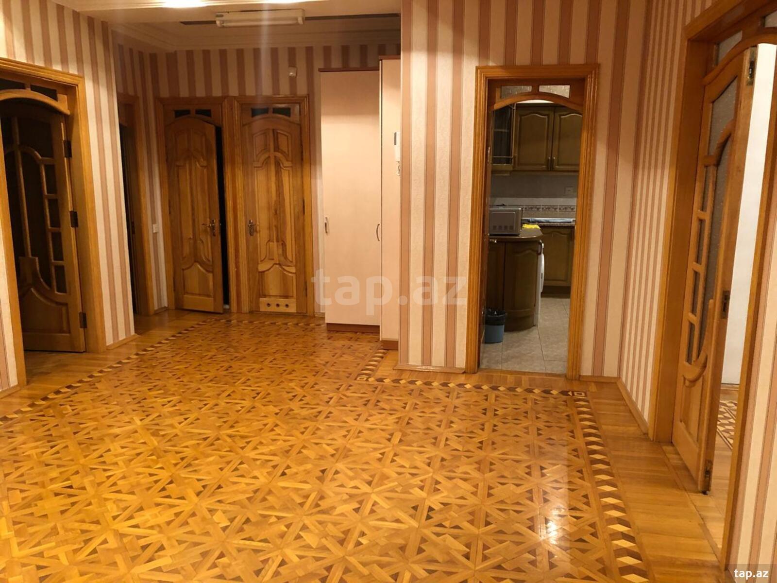3-otaqlı yeni tikili kirayə verilir, E.Akademiyası m., 140 m²