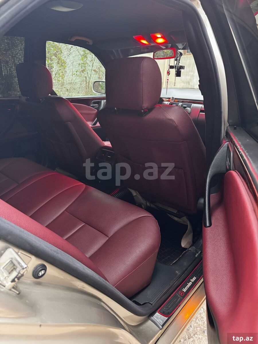 Mercedes E 220, 2001 il (14)