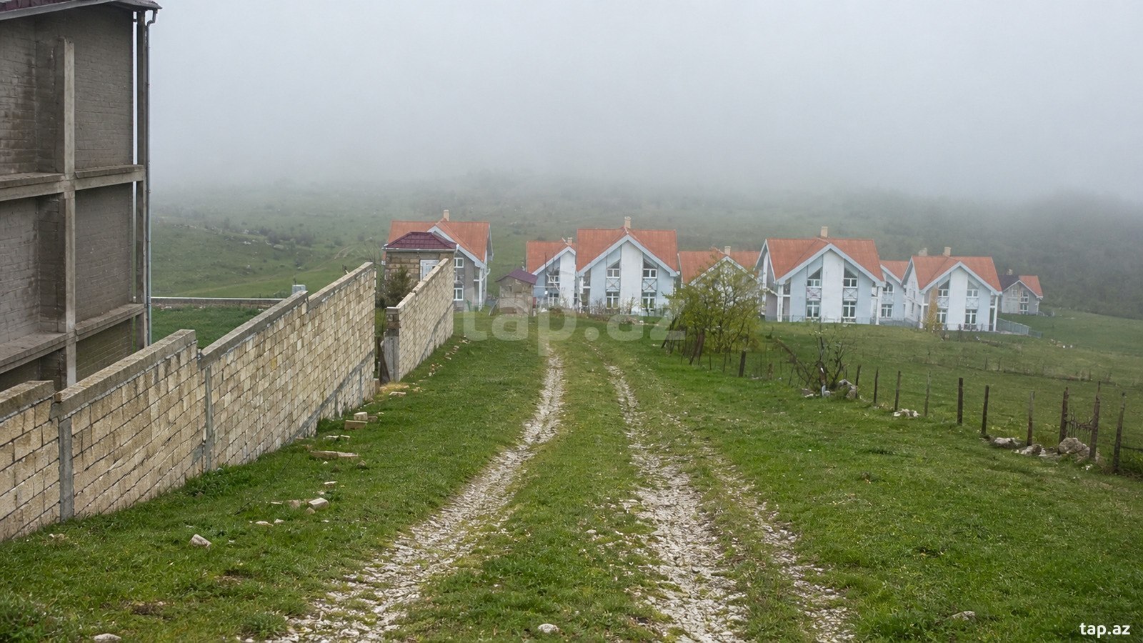 8 sot torpaq sahəsi, Xızı r.
