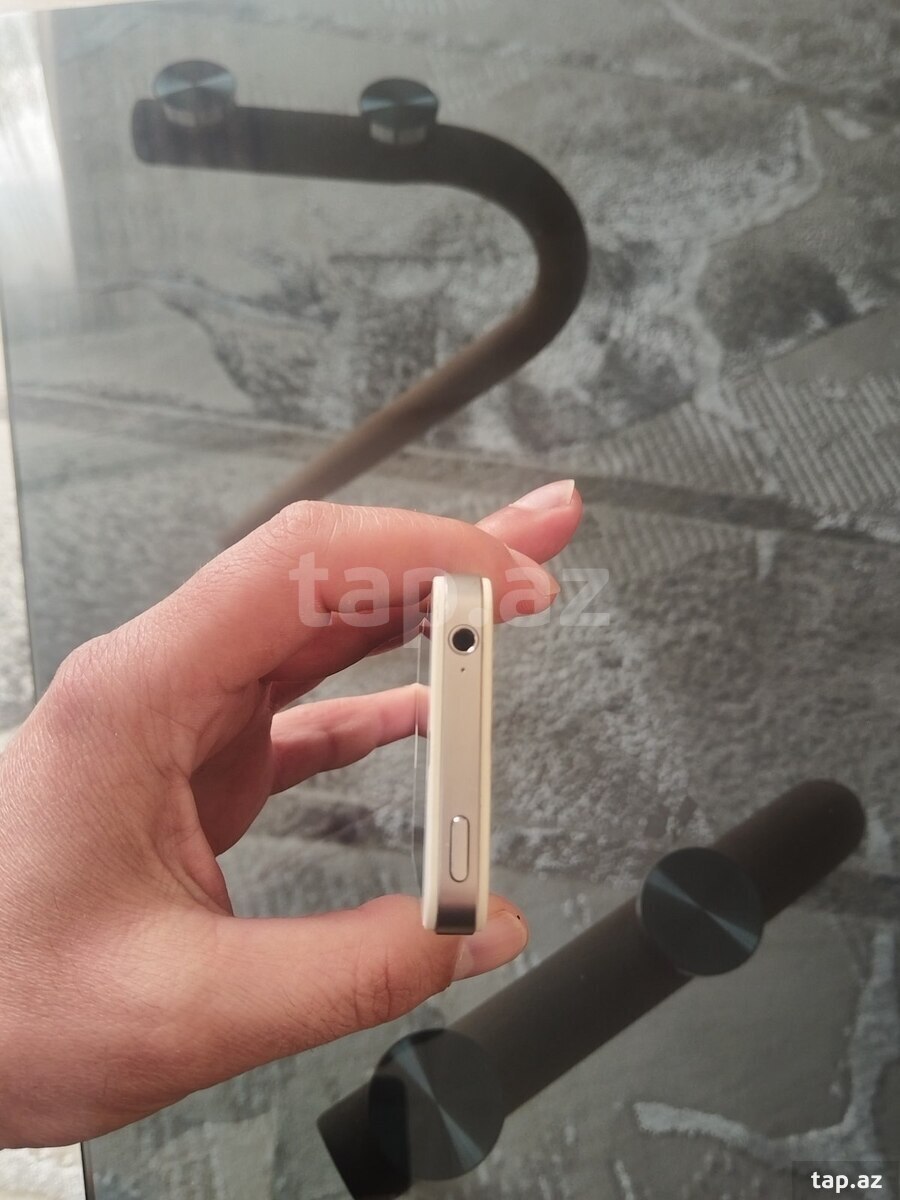 Apple iPhone 4S White 32GB (5)