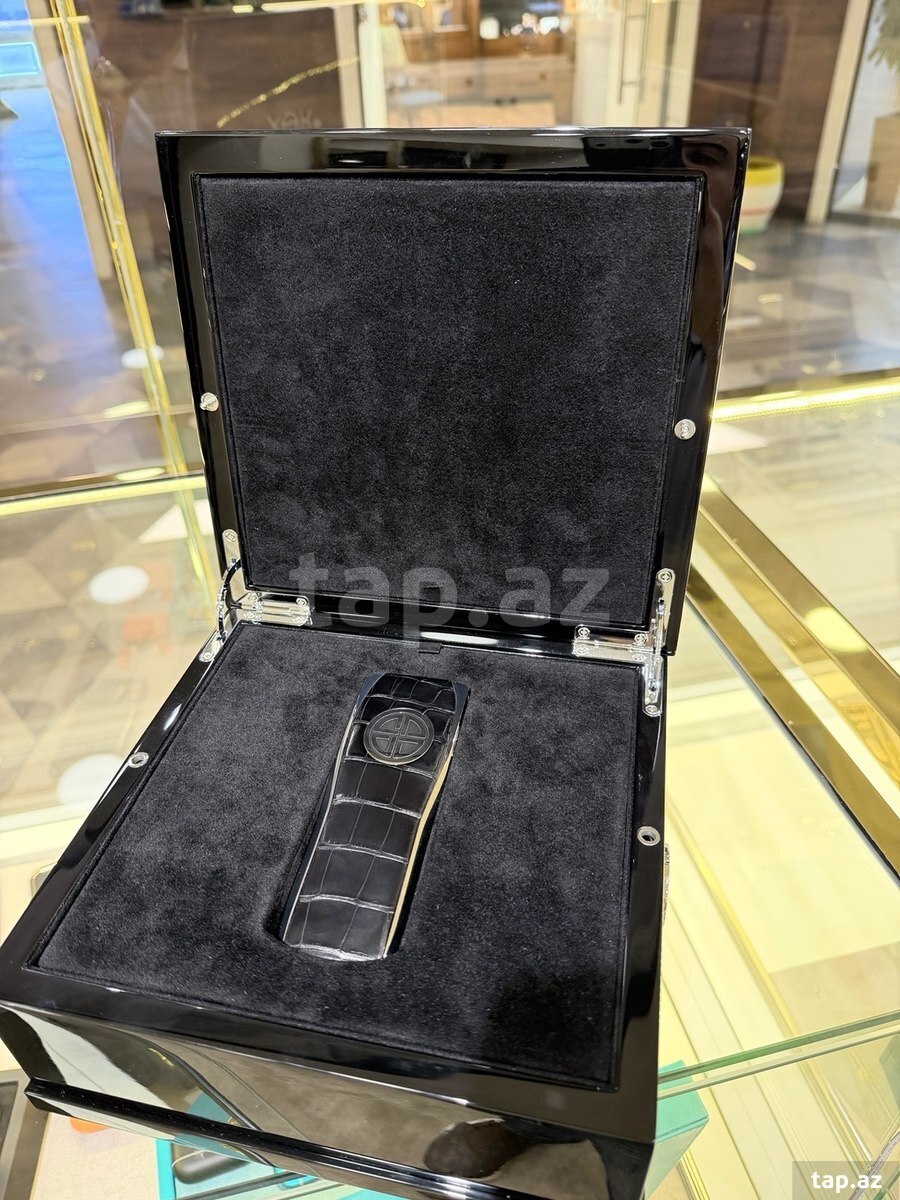 Vertu Xor X2 Classic Alligator  (13)