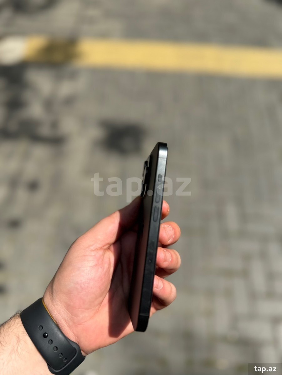 Apple iPhone 15 Pro Black Titanium 128GB/8GB (3)