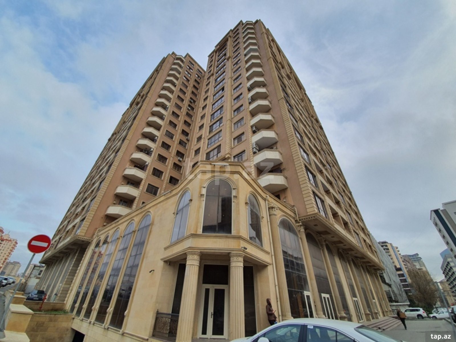 2-otaqlı yeni tikili kirayə verilir, 28 May m., 70 m²