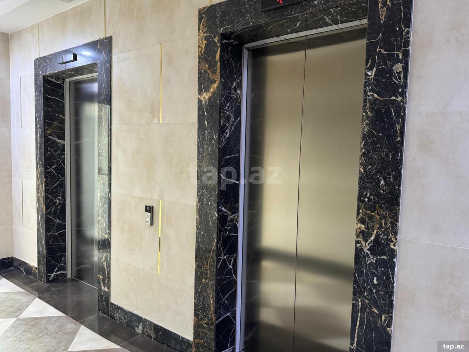 2-otaqlı yeni tikili kirayə verilir, Səməd Vurğun küç., 106 m² (13)