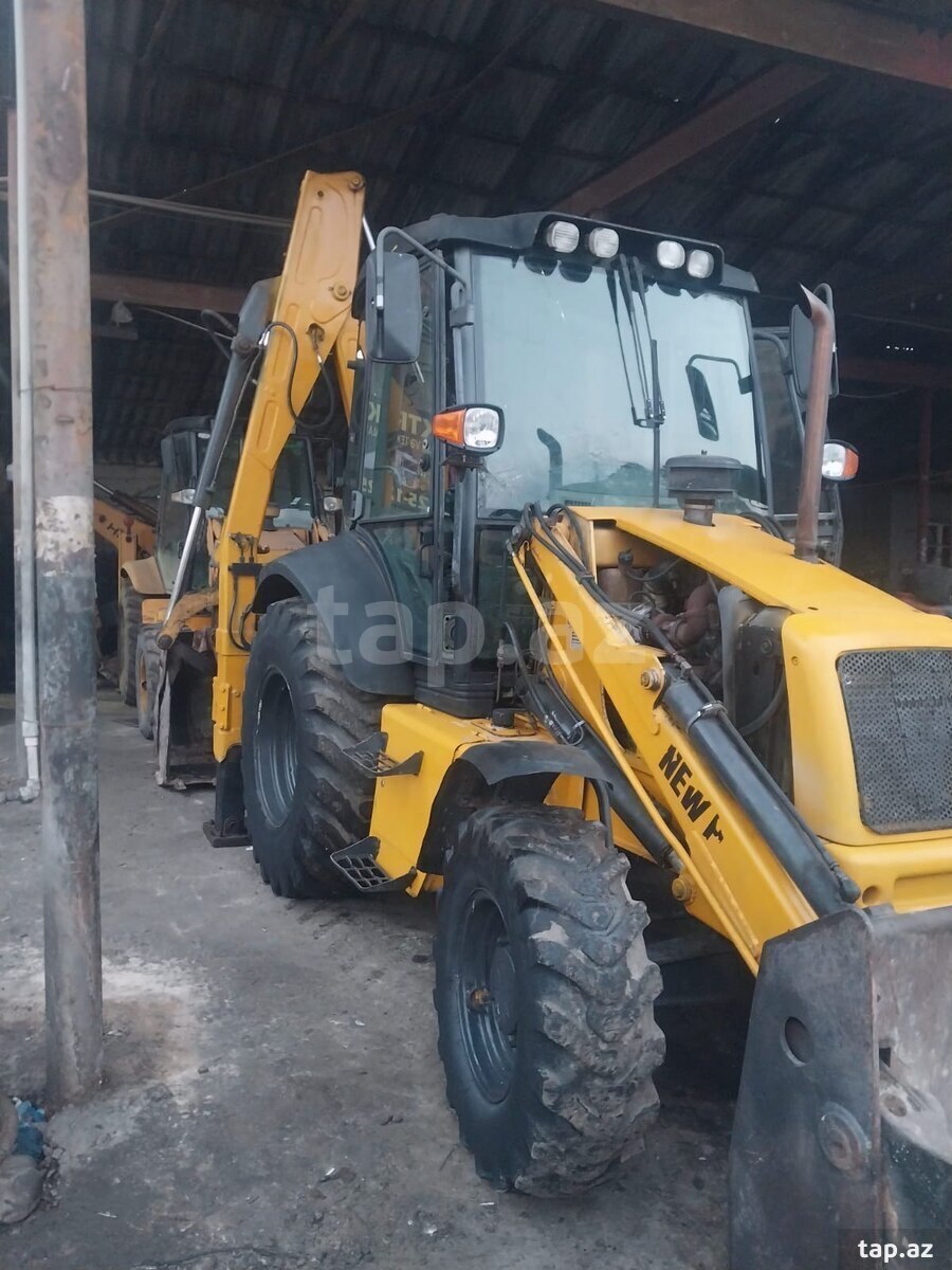 Tikinti yükləyici New Holland, 2013 il (2)
