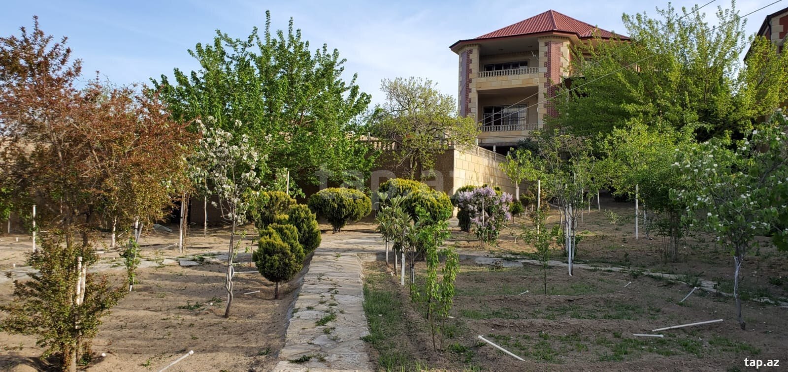 Bağ evi, Novxanı qəs.