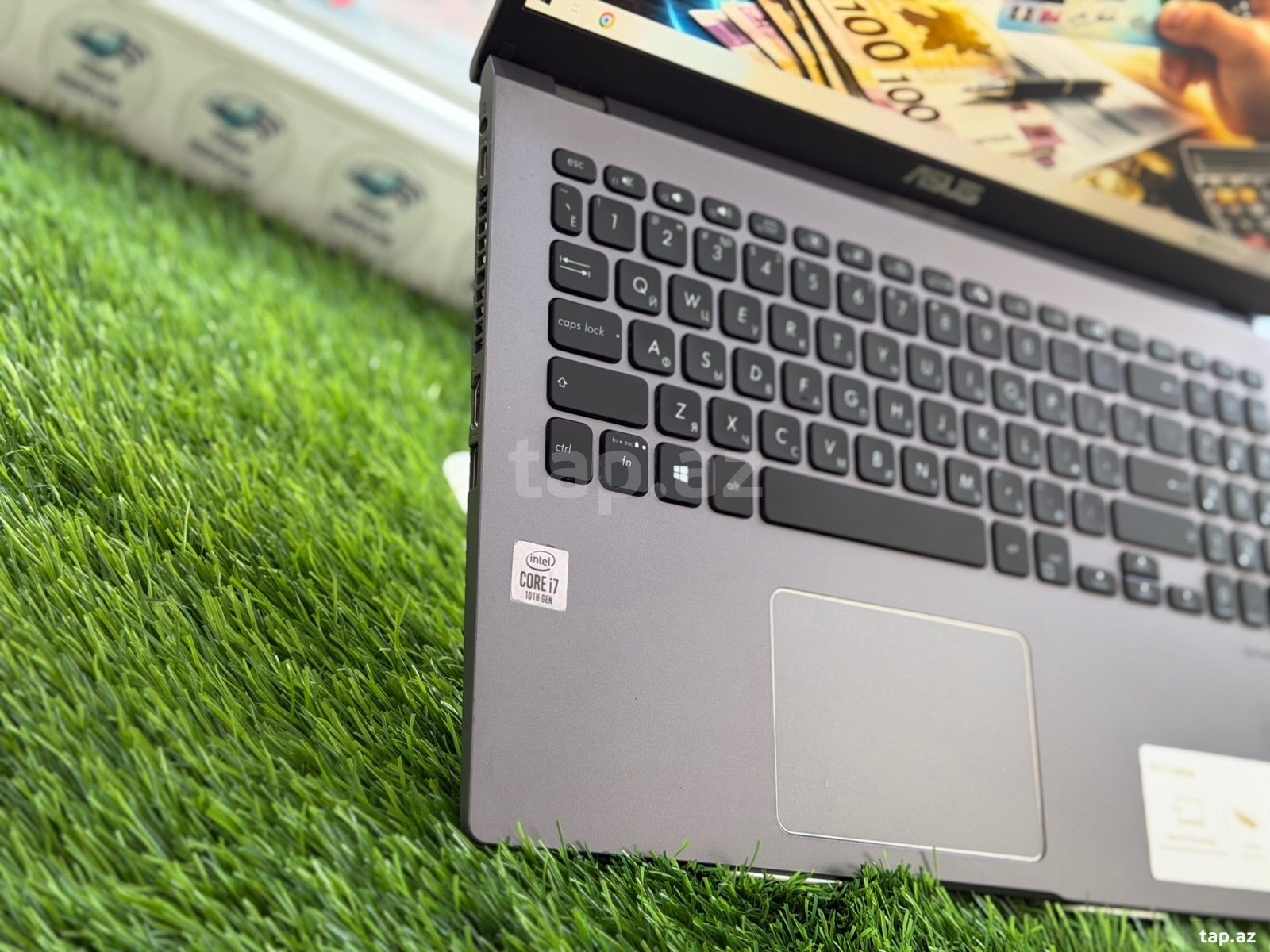 Noutbuk Asus (3)