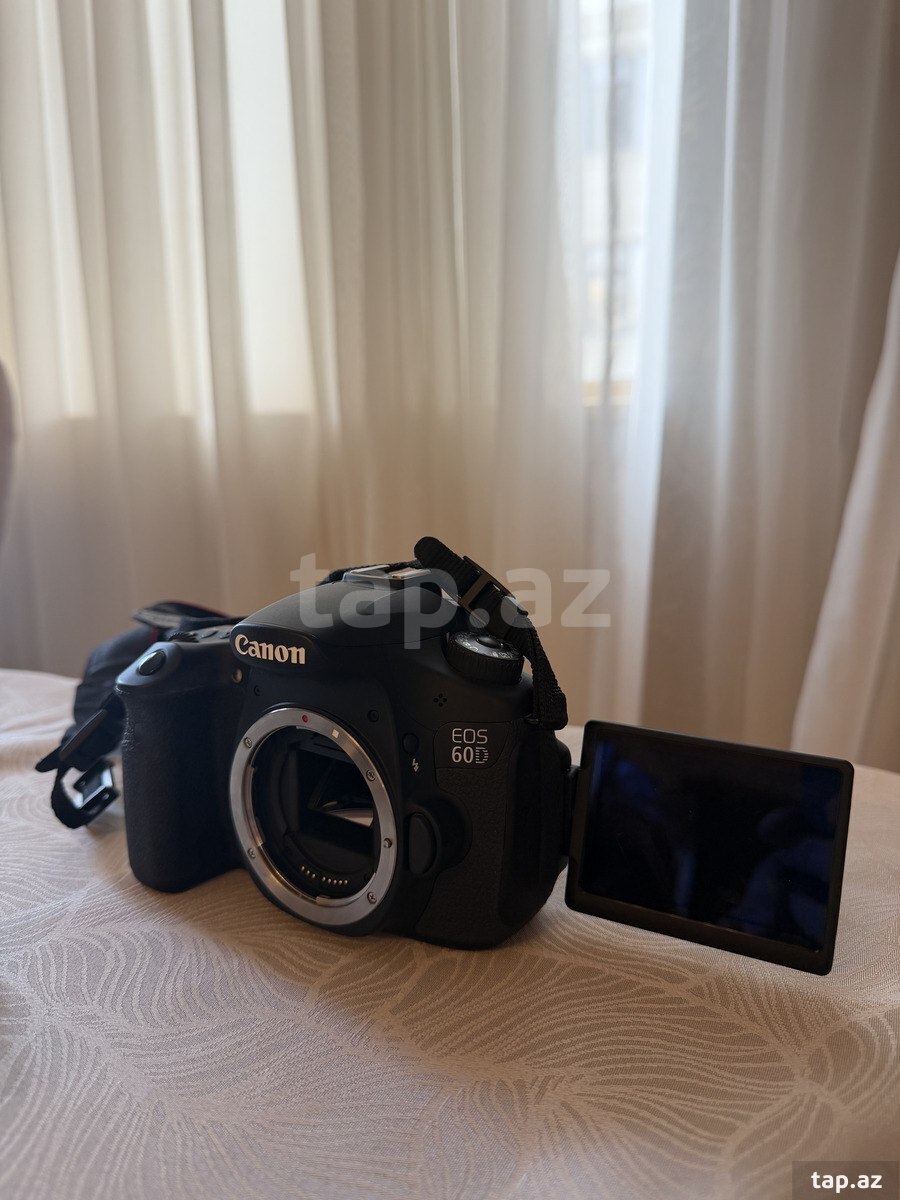 Fotoaparat Canon EOS 60D (3)