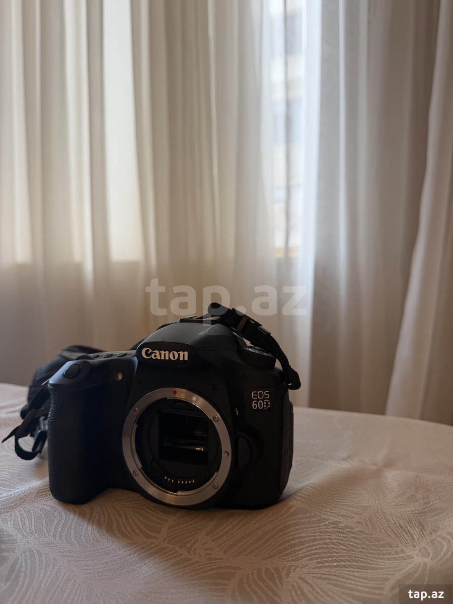 Fotoaparat Canon EOS 60D (4)