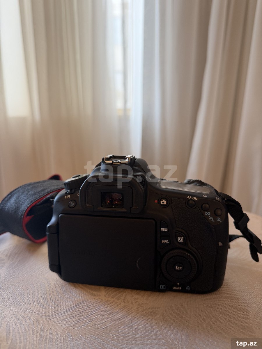 Fotoaparat Canon EOS 60D (5)