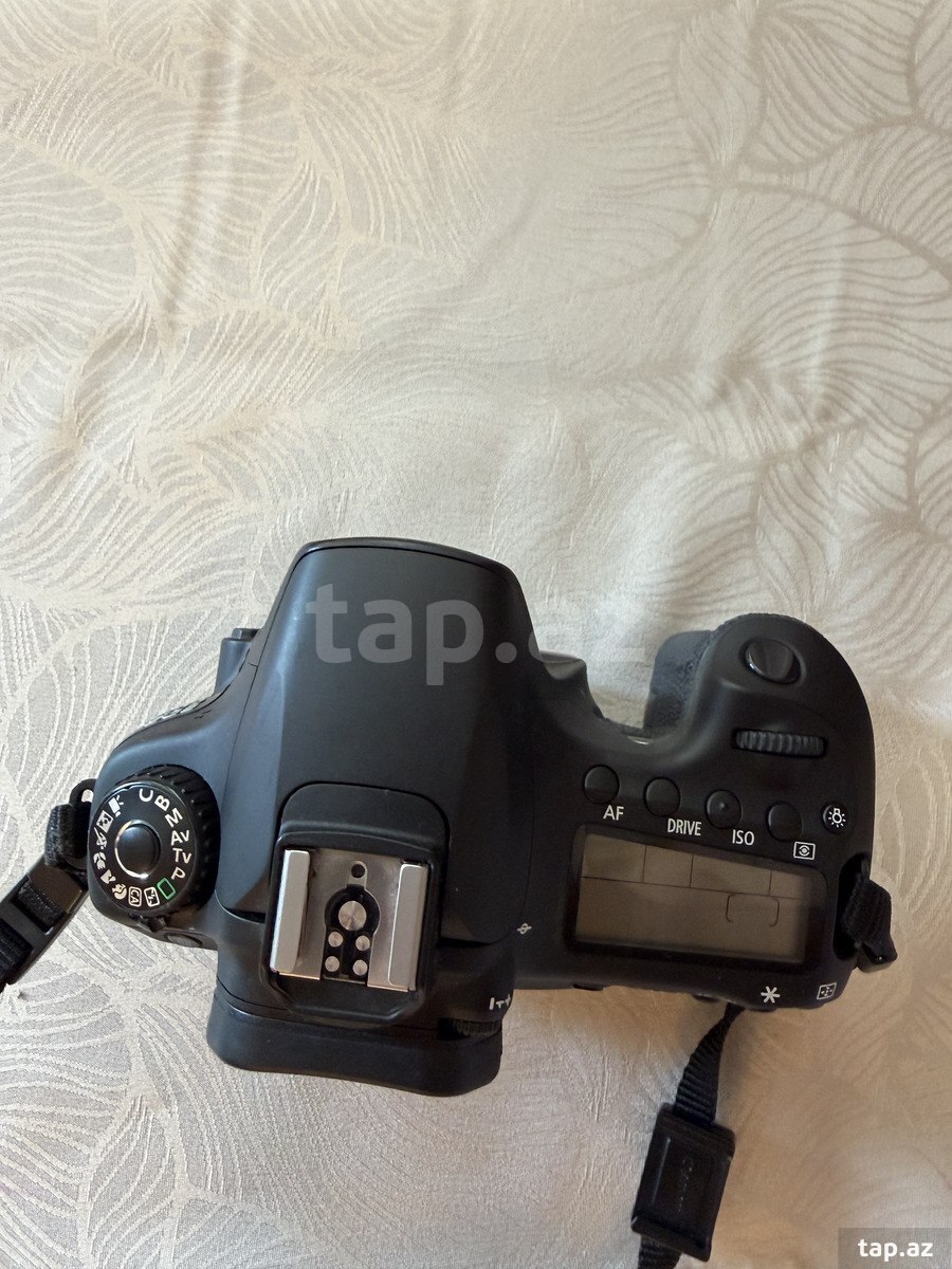 Fotoaparat Canon EOS 60D (6)