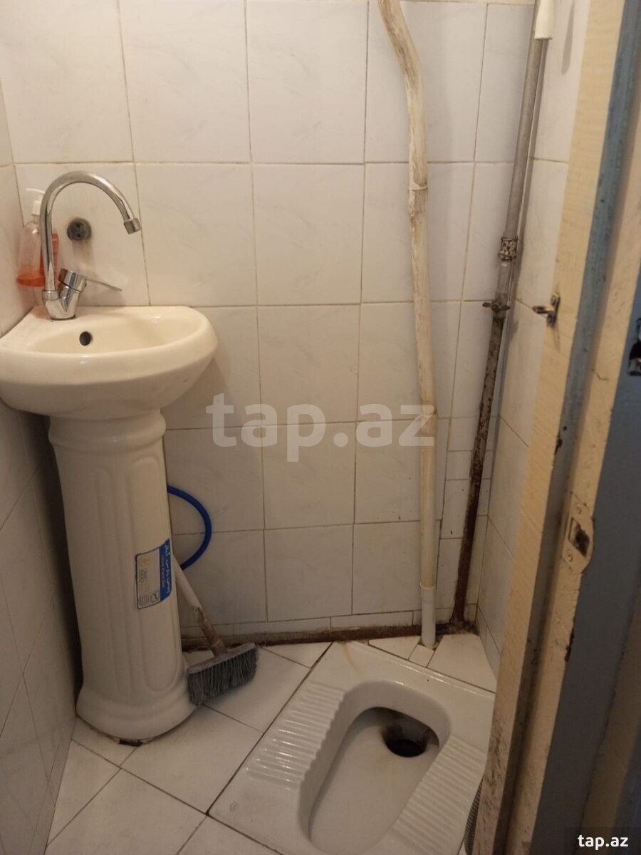 Həyət evi kirayə verilir, 8 Noyabr pr.