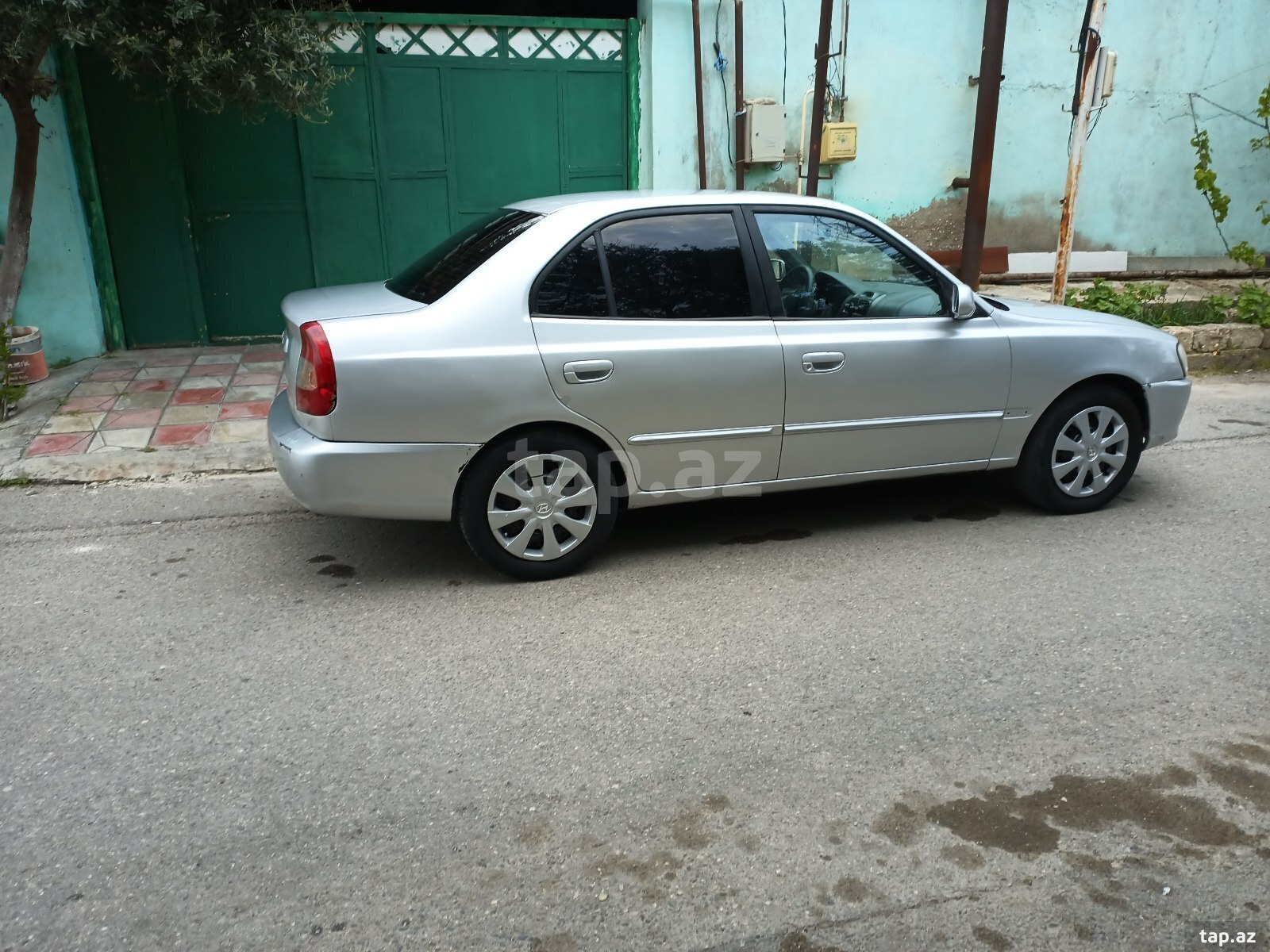 Hyundai Accent, 2002 il (4)