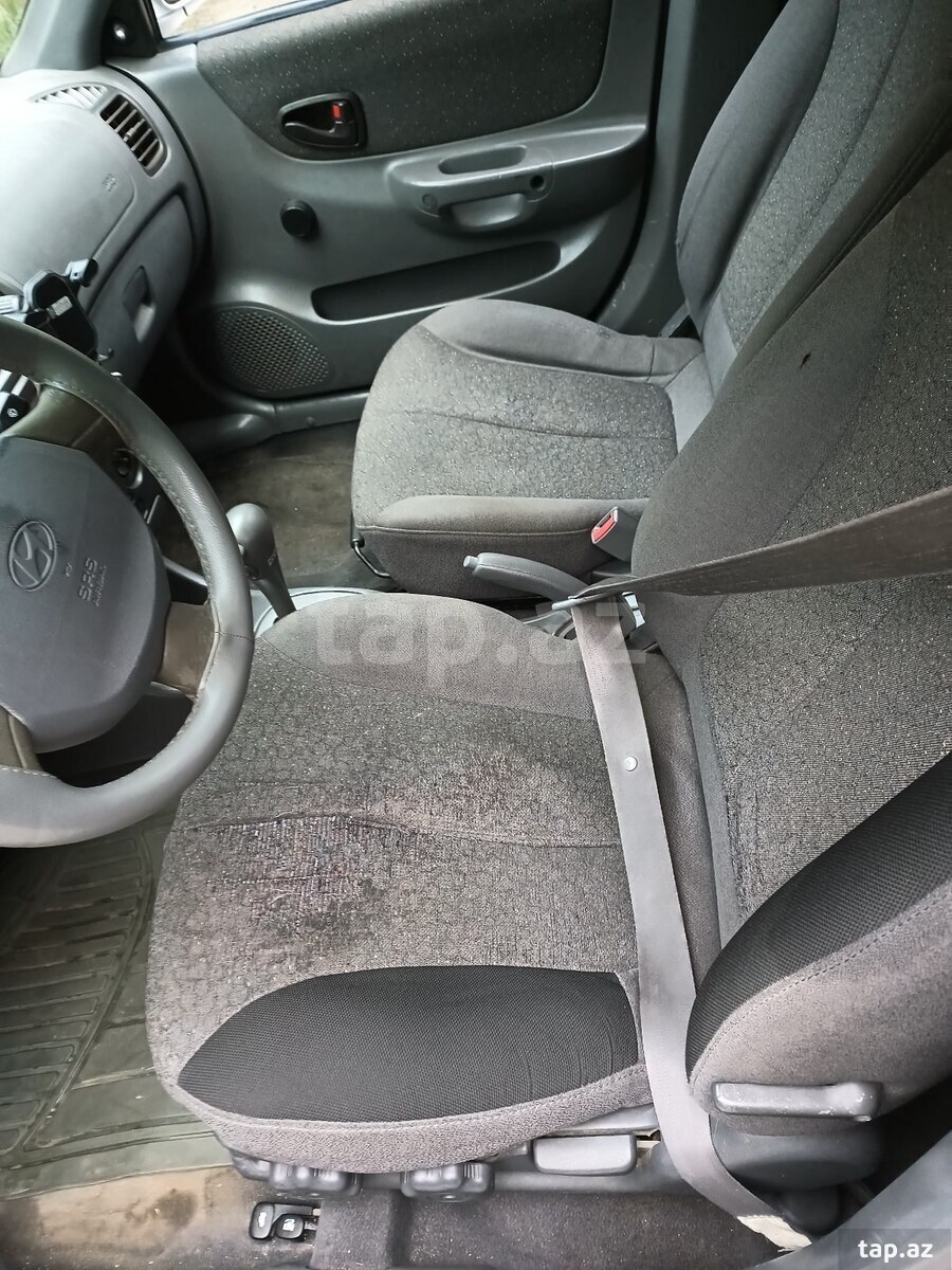 Hyundai Accent, 2002 il (9)