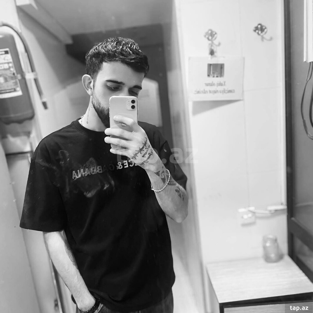 Barmen işi axtarıram (2)