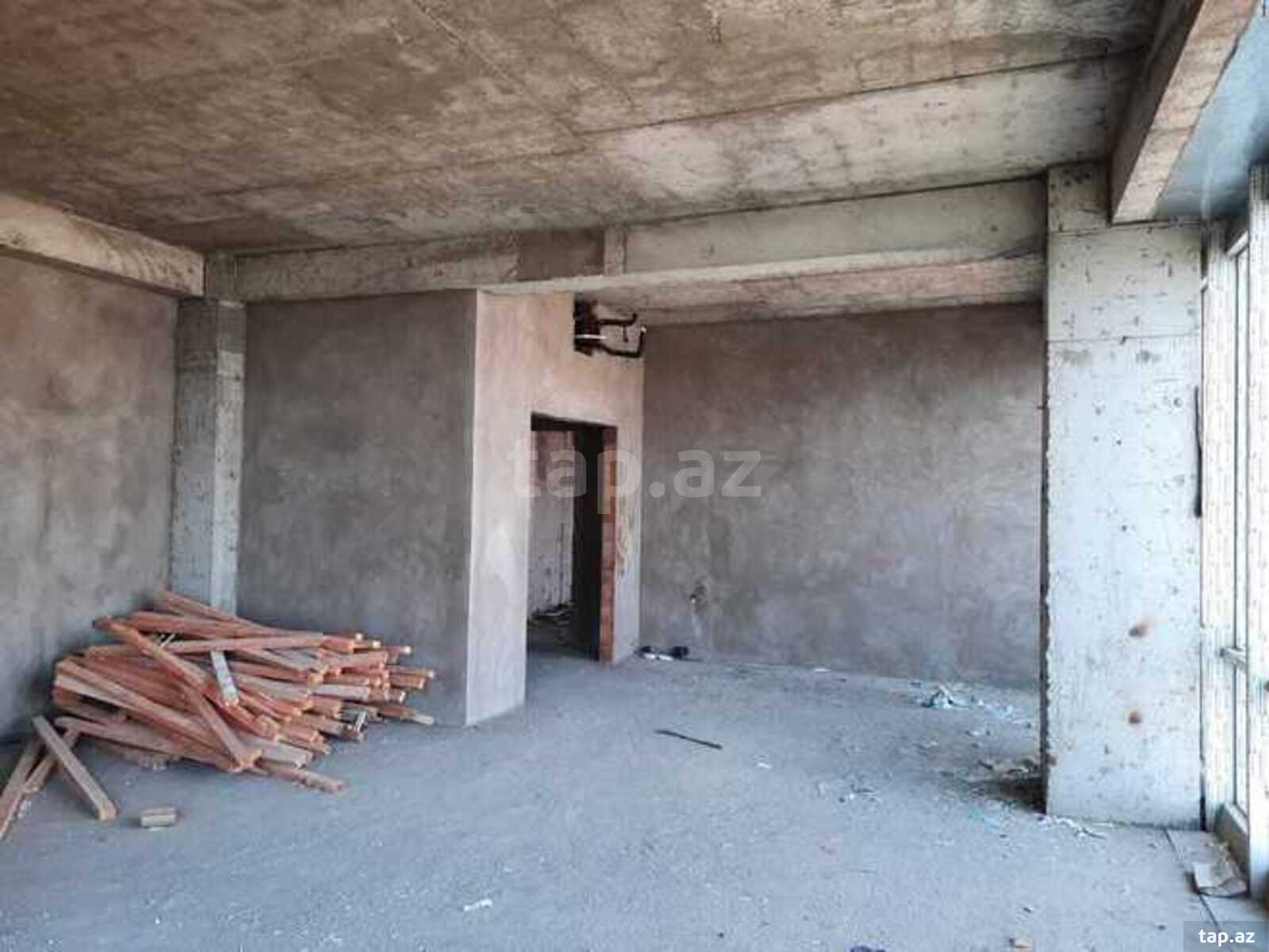 4-otaqlı yeni tikili, Elmlər Akademiyası m., 185 m²