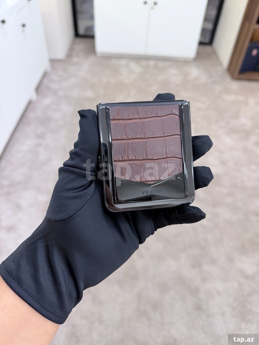 Vertu Ironflip Alligator Skin Amber Brown 512GB/12GB (11)